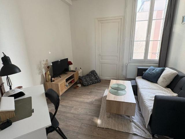 Location appartement 2 pièces, 31.39m², Luisant