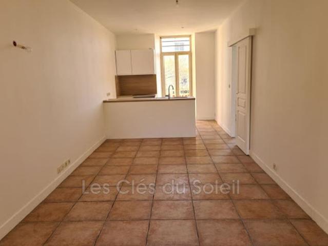 Location Appartement 2 pièces 31 m2 Bandol