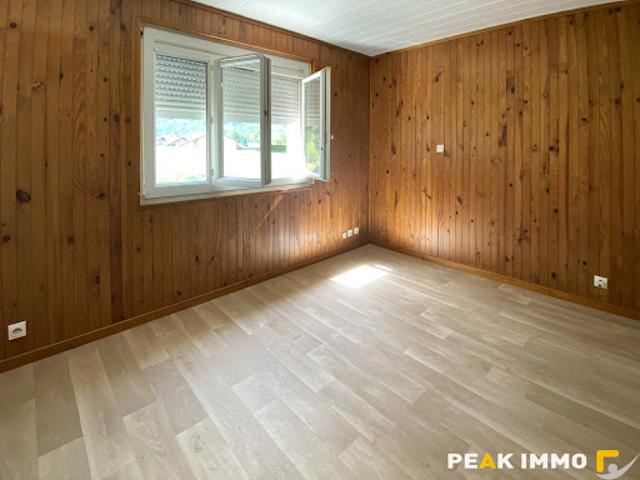 Location Appartement 2 pièces 31 m2 Magland