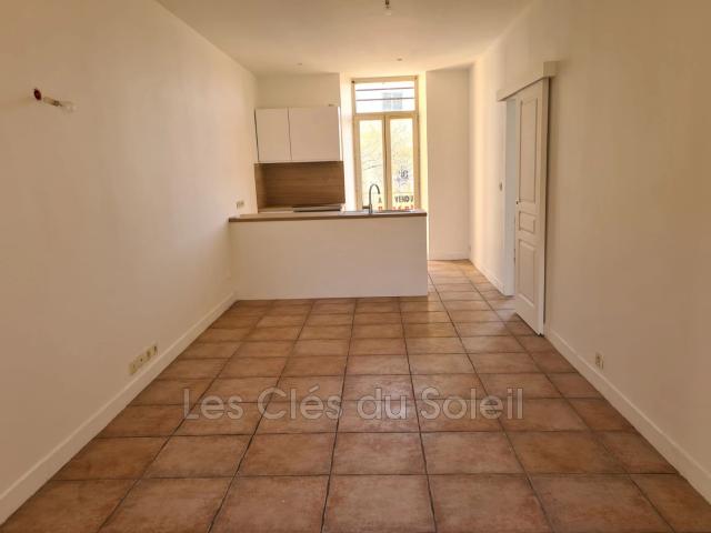 Location appartement 2 pièces 31 m² Bandol