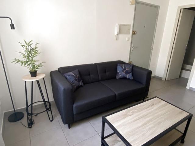 Location Appartement 2 pièces 31m² CARCASSONNE 11000