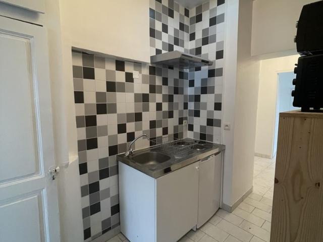Location Appartement 2 pièces 31m² CHATEAUDUN 28200