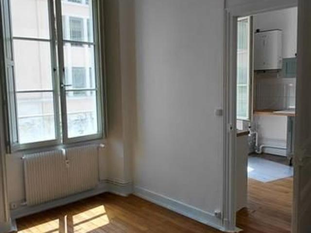 Location Appartement 2 pièces 31m² ANGERS 49000