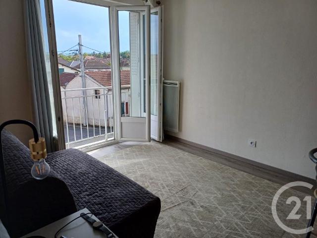 Location Appartement 2 pièces 31m² GANNAT 03800