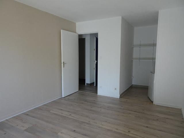Location Appartement 2 pièces 31m² MONTPELLIER 34090