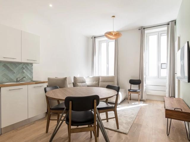 Location Appartement 2 pièces 31m² MARSEILLE 6ème