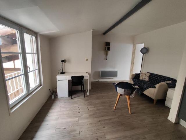 Location Appartement 2 pièces 31m² POITIERS 86000