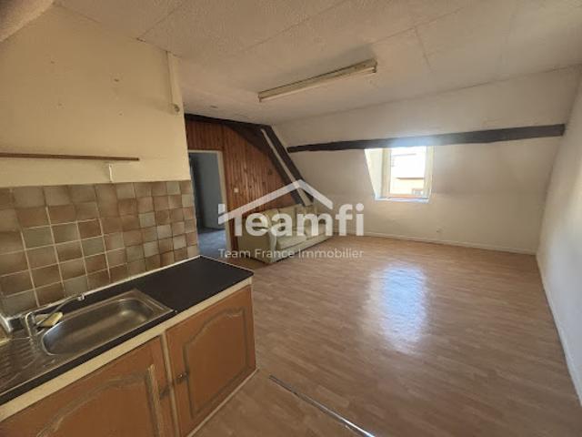 Location Appartement 2 pièces 32 m2 Saint Amand Montrond
