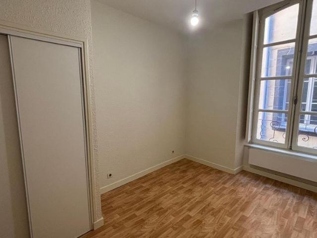 Location Appartement 2 pièces 32m² CLERMONT FERRAND 63000