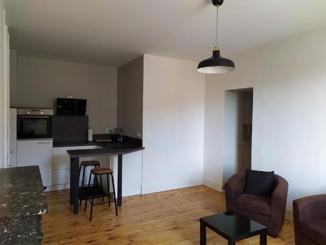 Location Appartement 2 pièces 32m² GRENOBLE 38000