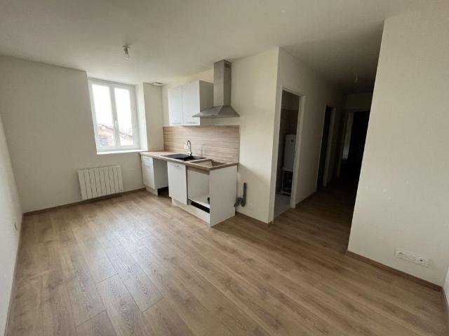 Location Appartement 2 pièces 32m² VONNAS 01540