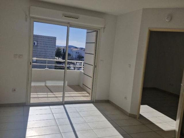 Location appartement 2 pièces, 37.00m², La Crau