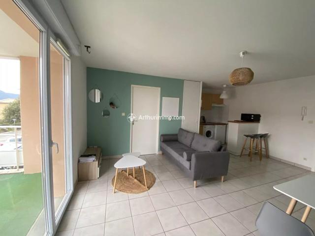 Location Appartement 2 pièces 37 m2 à Millau