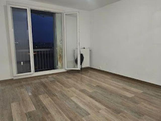 Location Appartement 2 pièces 37 m2 Marseille 3ème