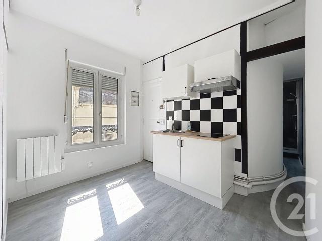 Location Appartement 2 pièces 37m² FONTAINEBLEAU 77300