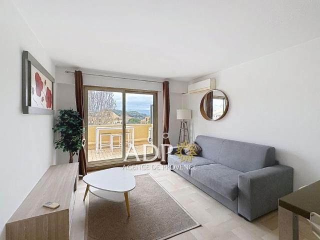 Location Appartement 2 pièces 37m² MOUGINS 06250