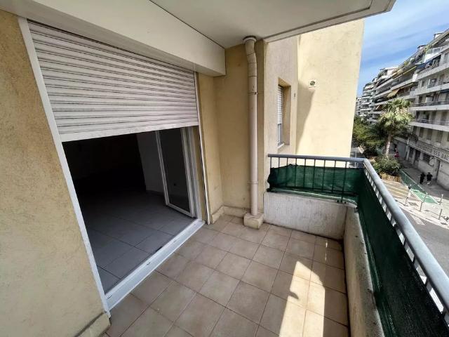 Location Appartement 2 pièces 37m² NICE 06000