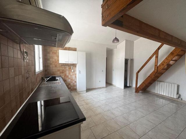 Location Appartement 2 pièces 37m² ST MAXIMIN LA STE BAUME 83470