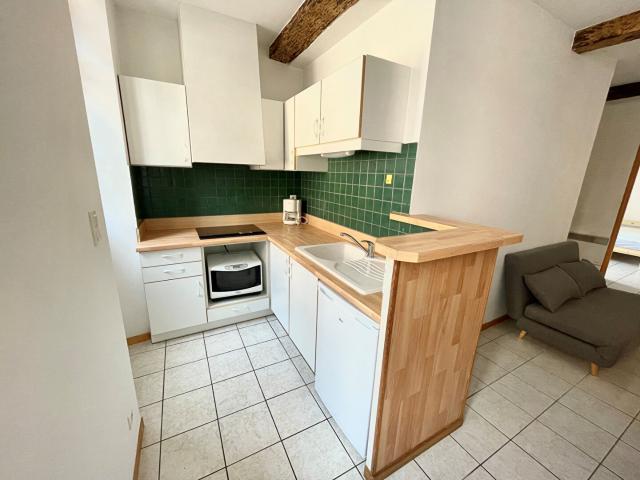 Location appartement 2 pièces, 34.12m², Samatan