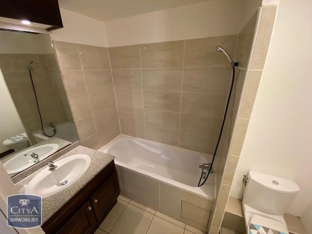 Location Appartement 2 pièces 34m² LA POSSESSION 97419
