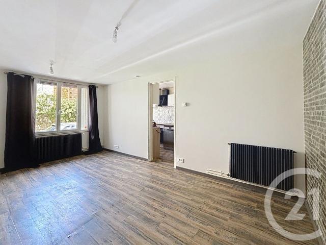 Location Appartement 2 pièces 34m² MELUN 77000