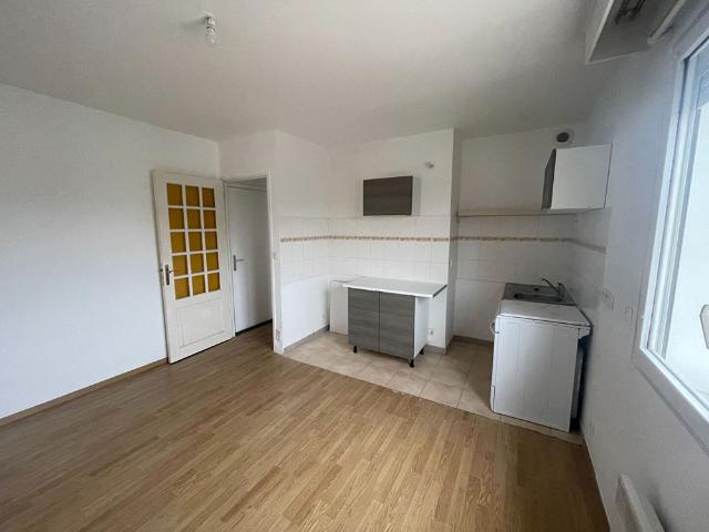 Location appartement 2 pièces, 35.42m², Ozoir la Ferrière