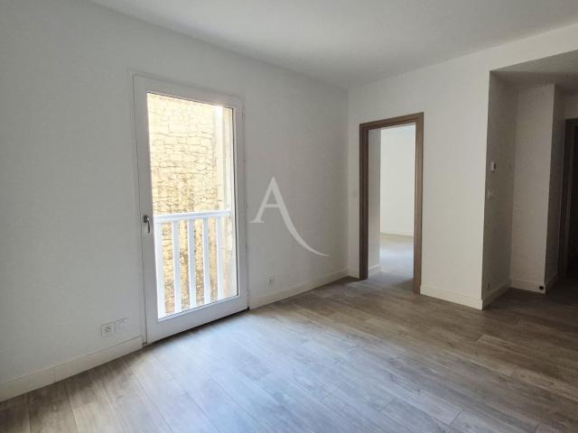 Appartement 2 pièces Saint Jean d'Angély 35.00m² 525€ à louer l'Adresse