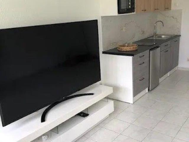 Location Appartement 2 pièces 35 m2 Marseille 5ème