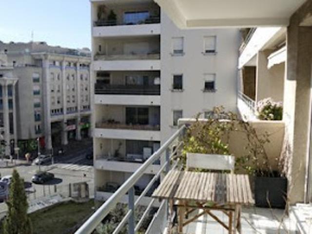 Location Appartement 2 pièces 35 m2 Marseille 8ème