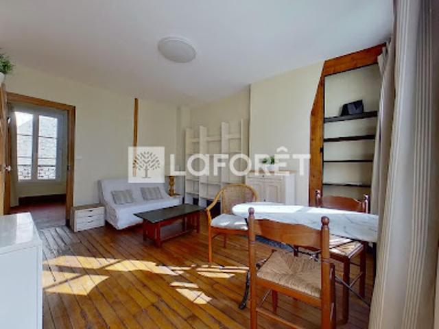 Location Appartement 2 pièces 35 m2 Paris 18ème