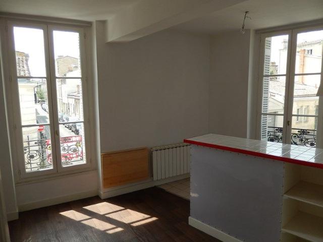 Location Appartement 2 pièces 35m² BORDEAUX 33000