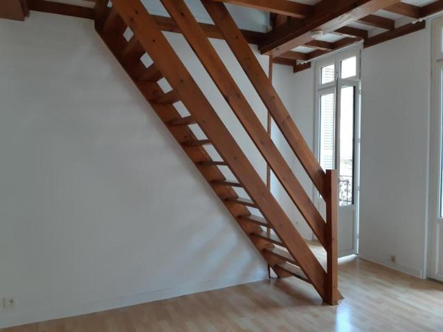 Location Appartement 2 pièces 35m² BORDEAUX 33000