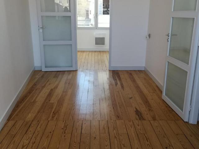 Location Appartement 2 pièces 35m² BORDEAUX 33000