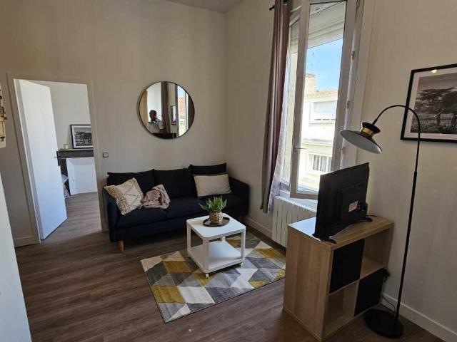 Location Appartement 2 pièces 35m² BORDEAUX 33000