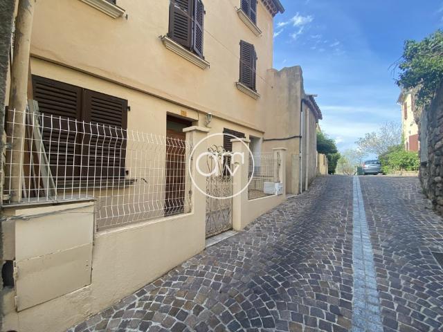 Location Appartement 2 pièces 35m² LA GARDE 83130