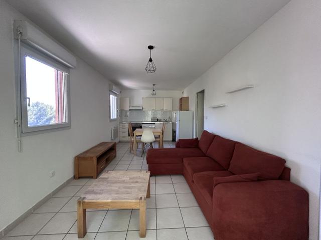 Location Appartement 2 pièces 35m² LA ROQUE D ANTHERON 13640