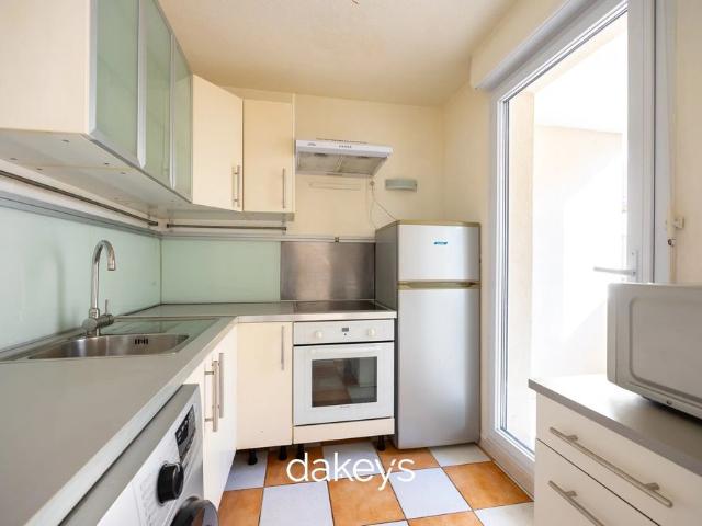 Location Appartement 2 pièces 35m² MARSEILLE 8ème