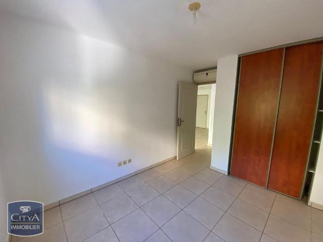 Location Appartement 2 pièces 35m² STE CLOTILDE 97490