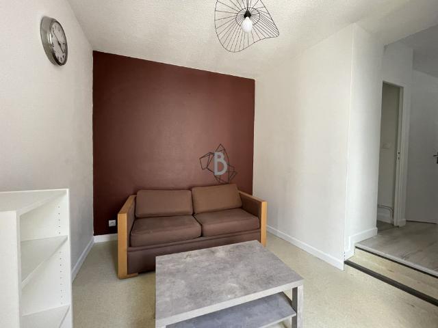 Location Appartement 2 pièces 35m² RODEZ 12000