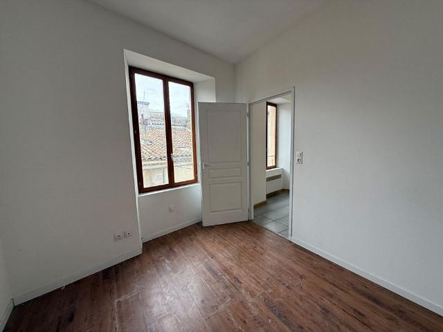 Location appartement 2 pièces, 36.70m², Limoux