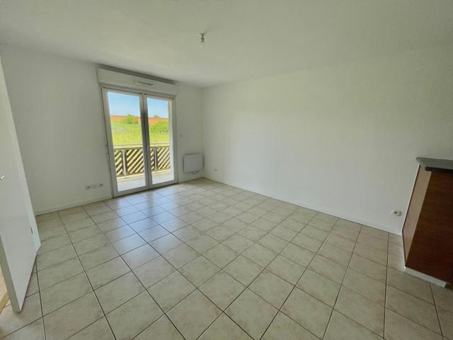 Location appartement 2 pièces, 36.03m², Mauvezin