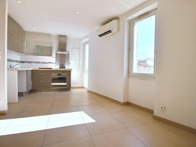 Location Appartement 2 pièces 36 m2 Marseille 11ème