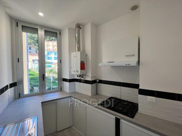 Location Appartement 2 pièces 36m² BEAUSOLEIL 06240
