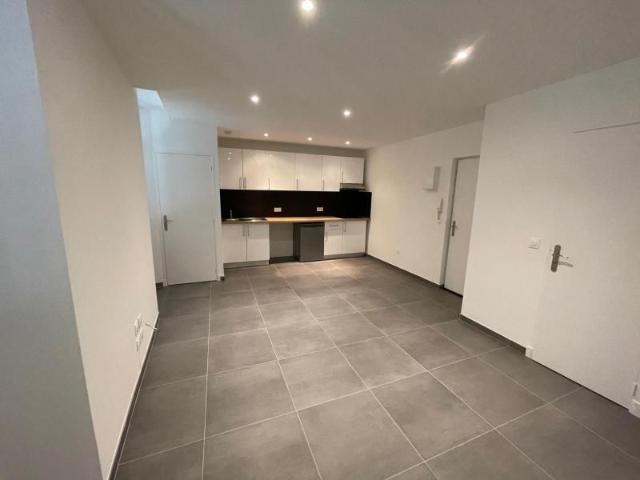 Location Appartement 2 pièces 36m² BIOT 06410