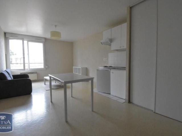 Location Appartement 2 pièces 36m² LE MANS 72000