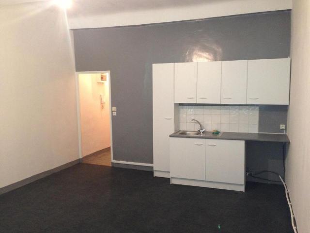 Location Appartement 2 pièces 36m² ST MAXIMIN LA STE BAUME 83470