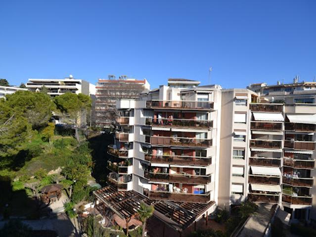 Location Appartement 2 pièces 38.57 m2 Le Cannet