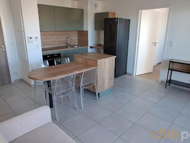 Location Appartement 2 pièces 38.75 m2 Luc la Primaube