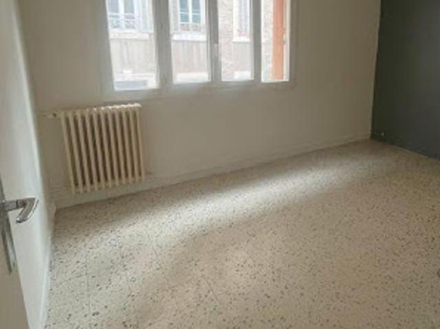 Location Appartement 2 pièces 38 m2 Marseille 5ème