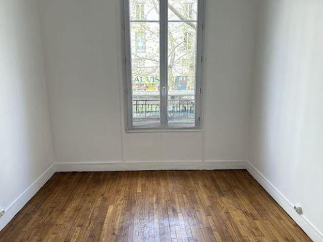 Location Appartement 2 pièces 38 m2 Paris 18ème